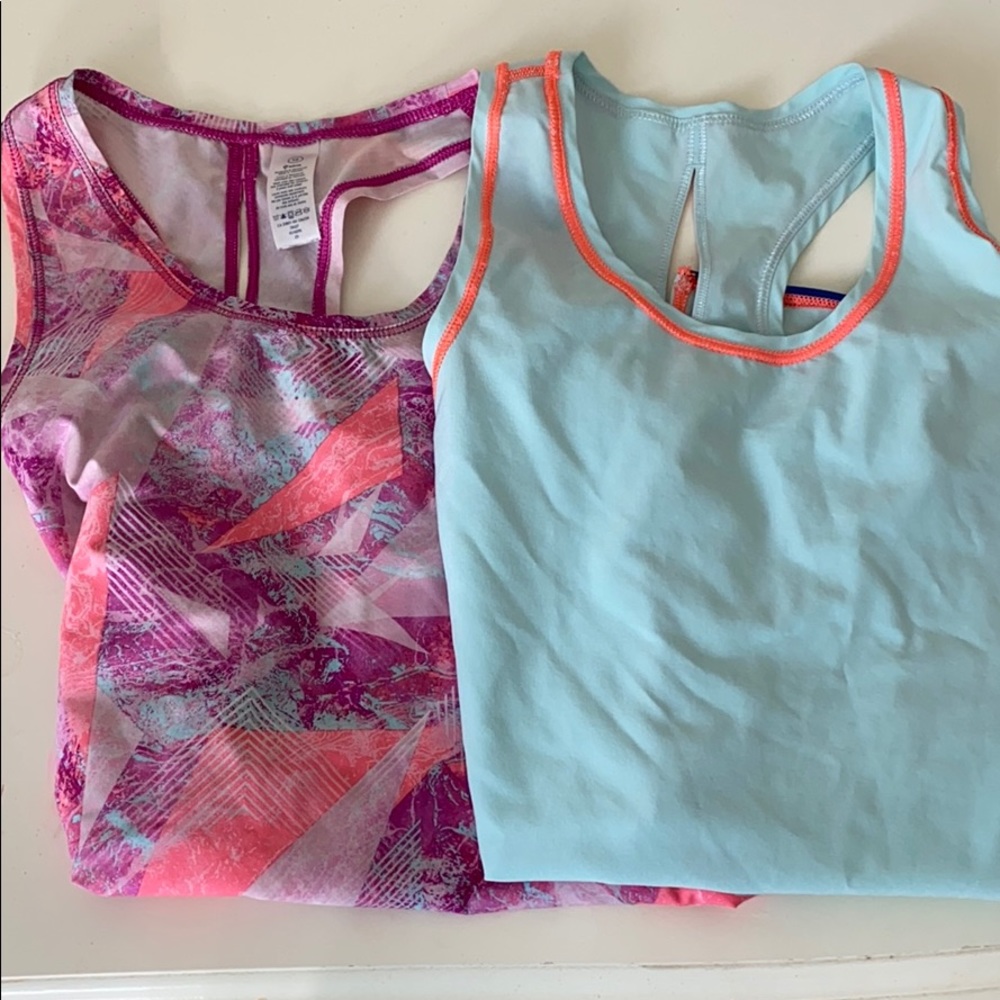 2 Lululemon tanks